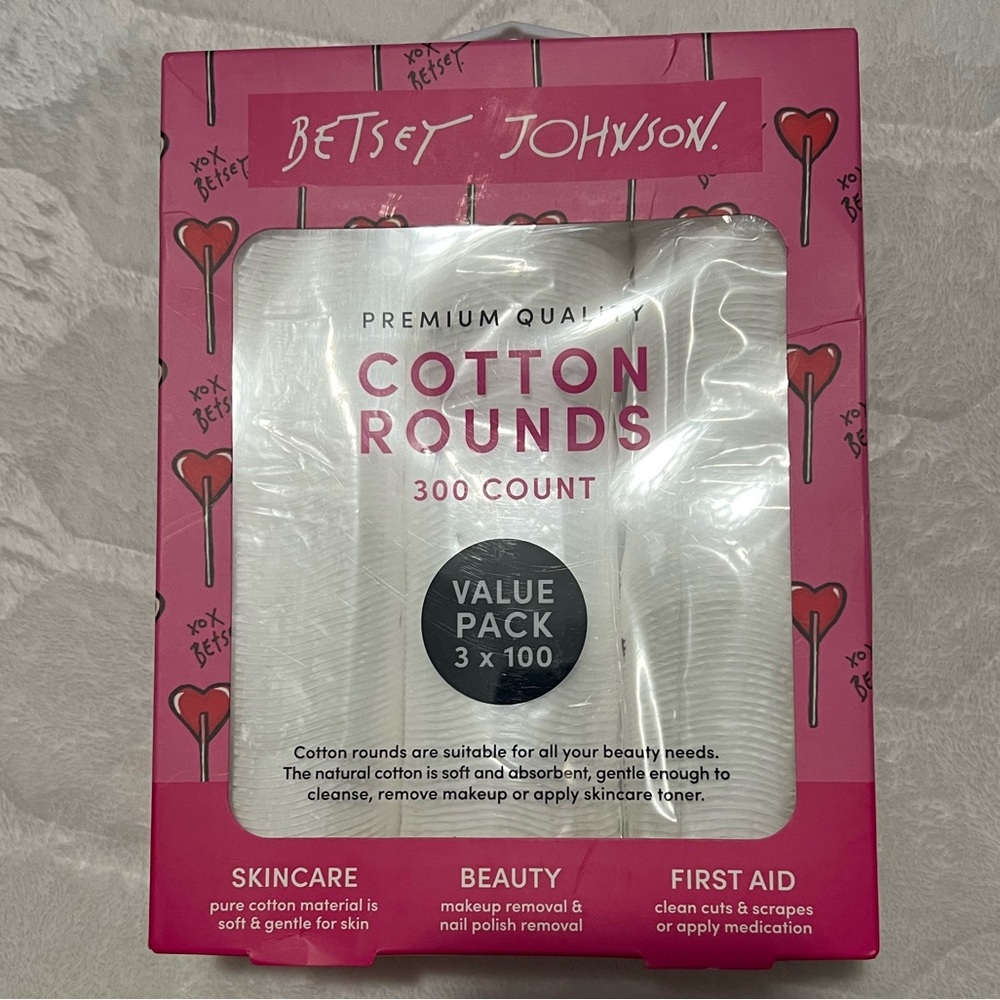 Betsey Johnson Cotton Rounds 300 Count